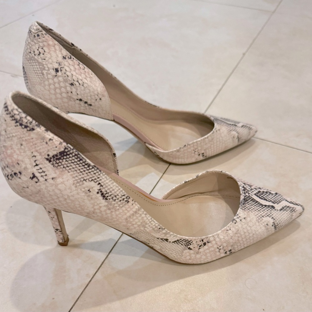 Classy pumps